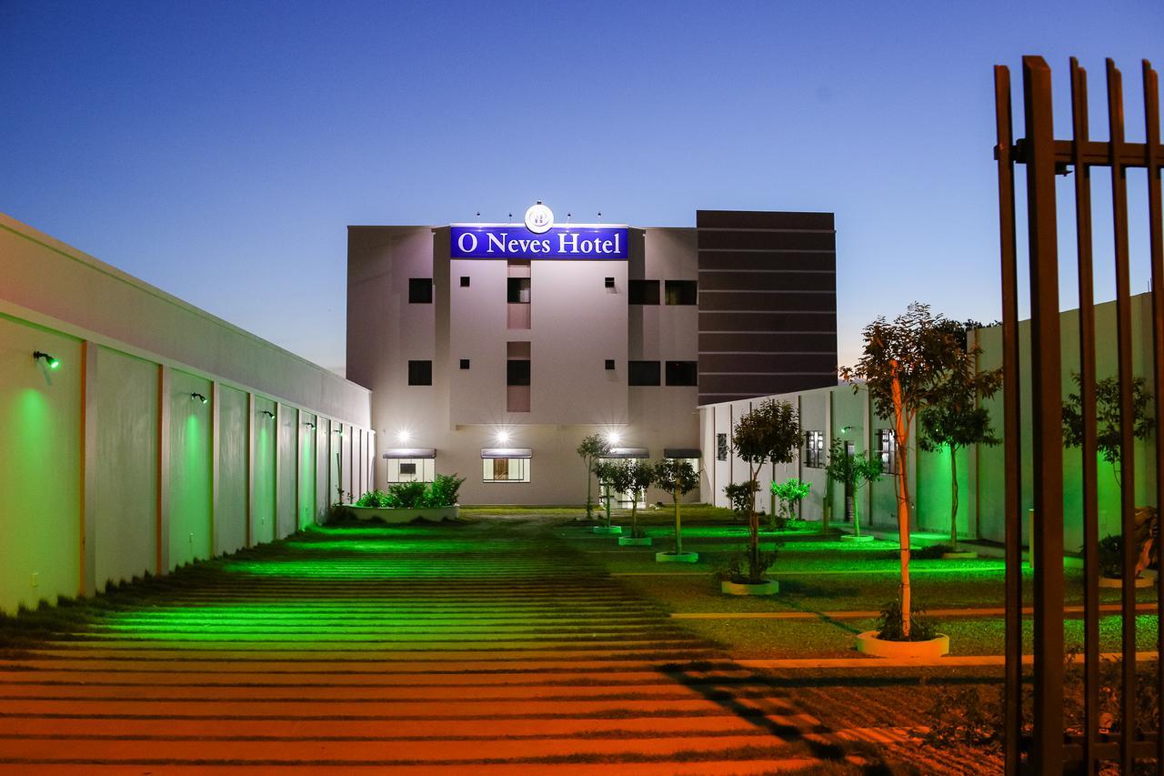 O Neves Hotel グァナンビ エクステリア 写真